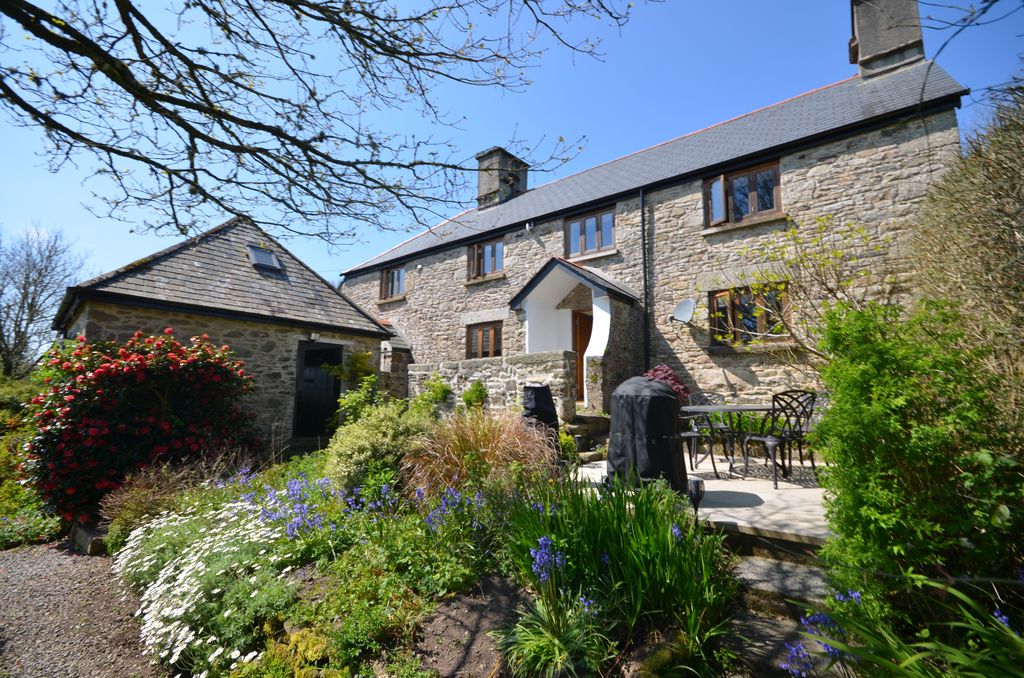  Higher Dunstone